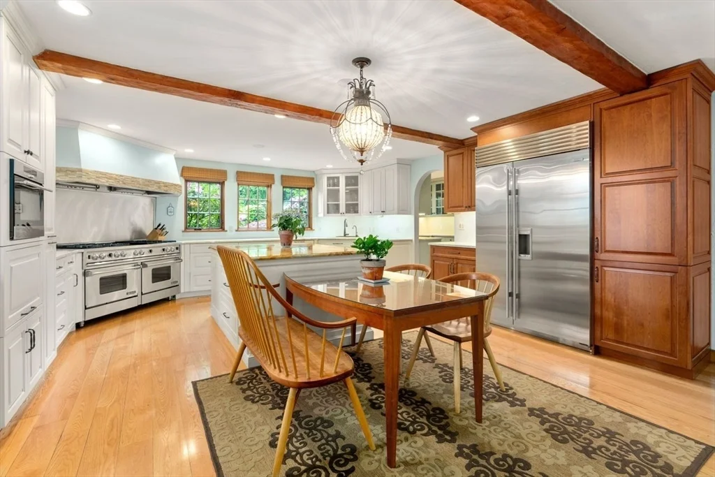 85 Gate House Rd, Chestnut Hill
