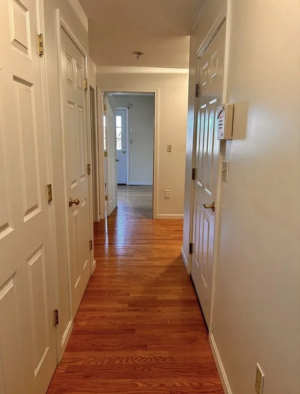 8 Gates Rd, Worcester