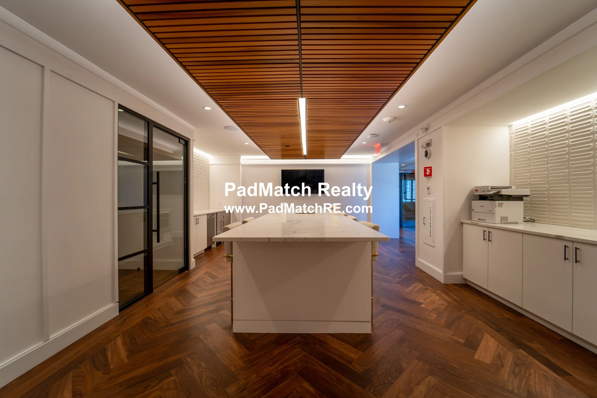 1 Devonshire Pl, Downtown