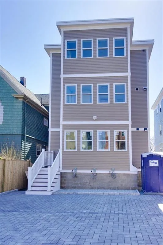 29 Cameron Ave, North Cambridge