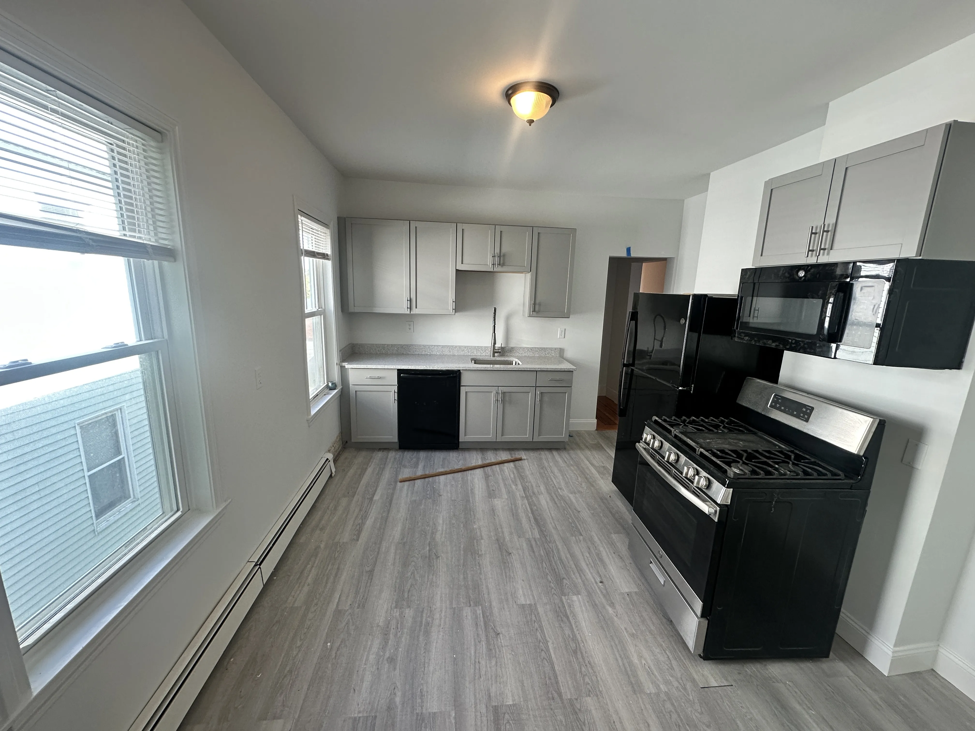 61 Webster Ave, Ward Two