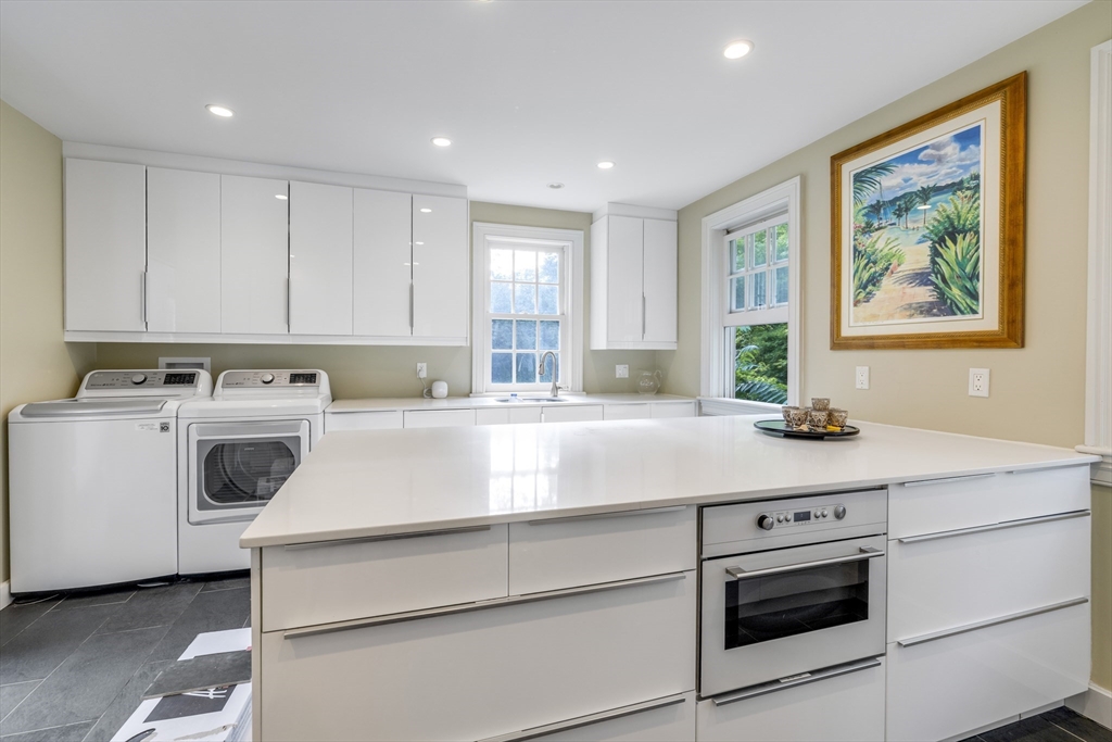 171 Marsh St, Belmont