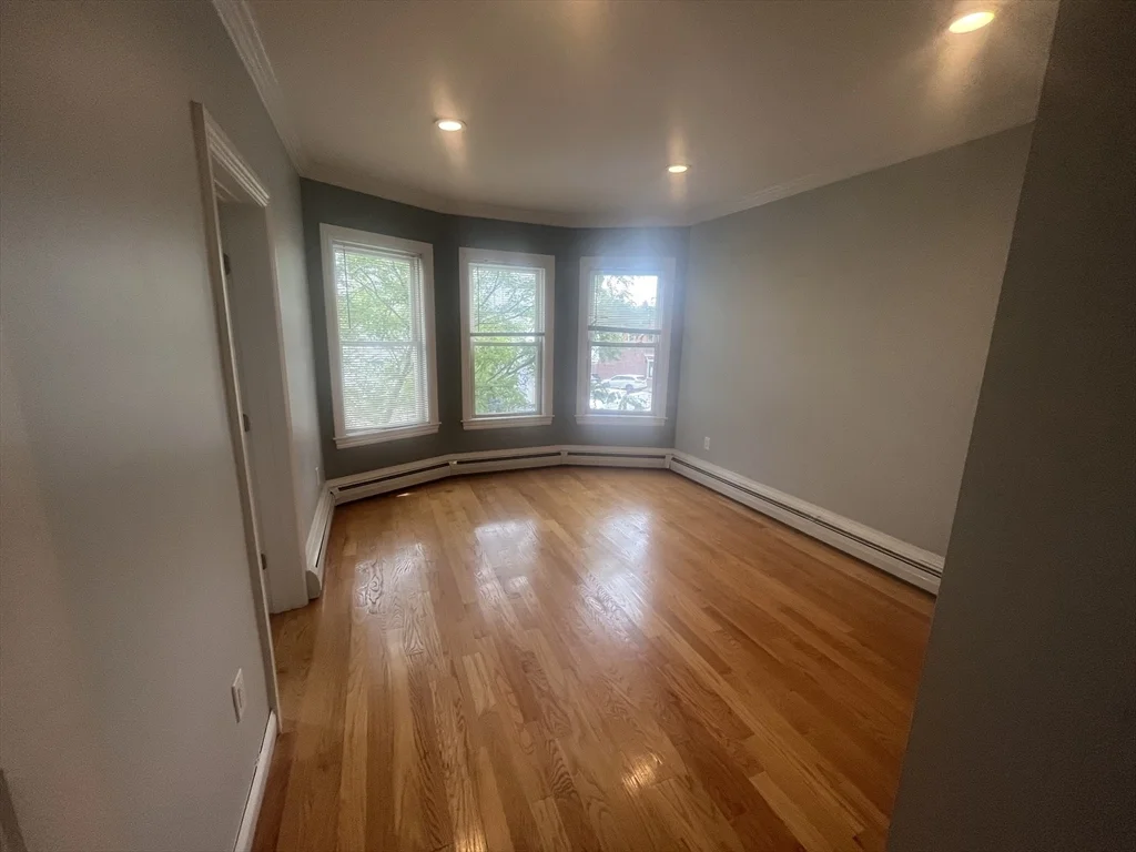 841 Dorchester Ave, Dorchester