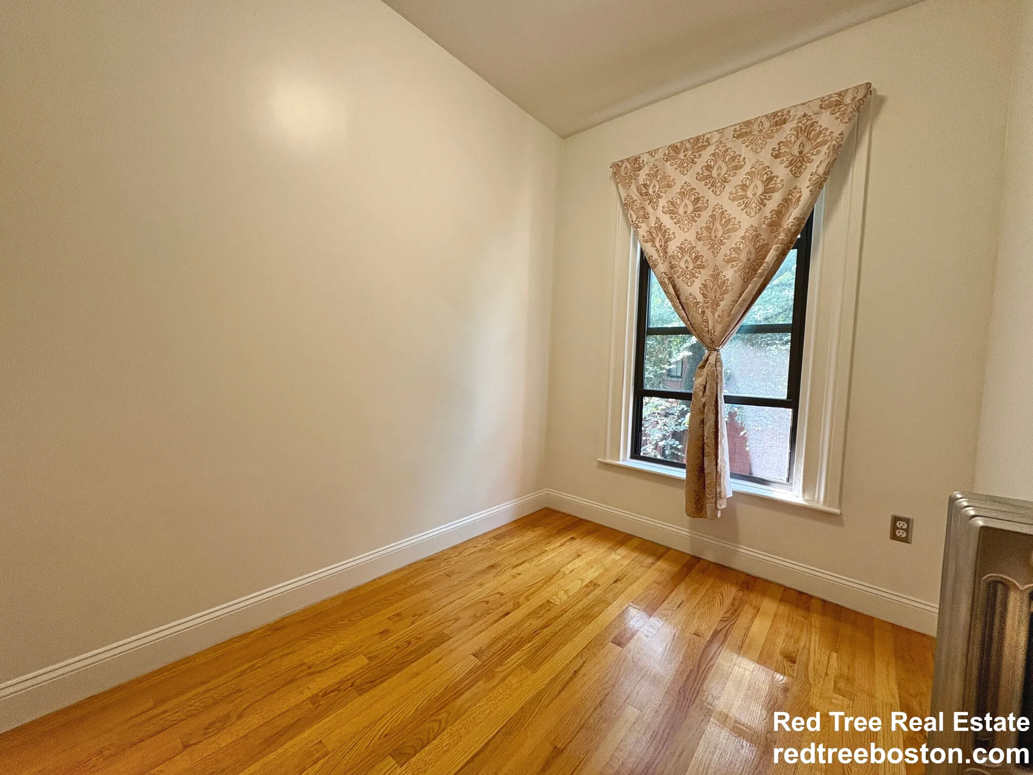 49 Dwight St, South End