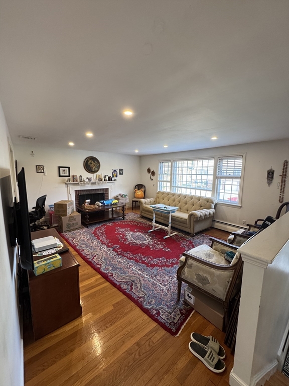 7 Canterbury, Woburn