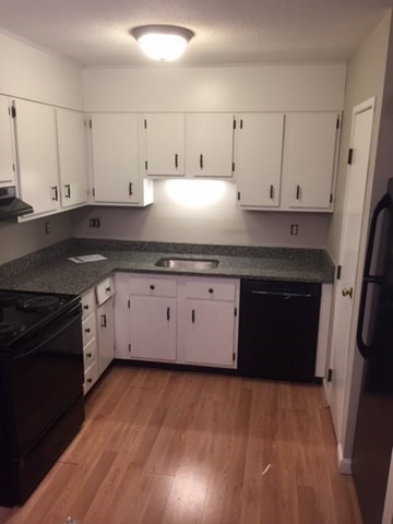 4 Chapel Hill Dr, Plymouth