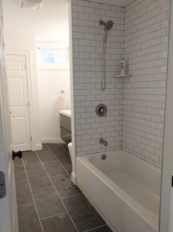 13 Belknap St, Dedham