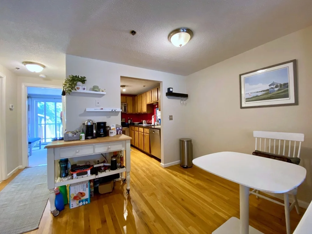 15 Henley, Charlestown