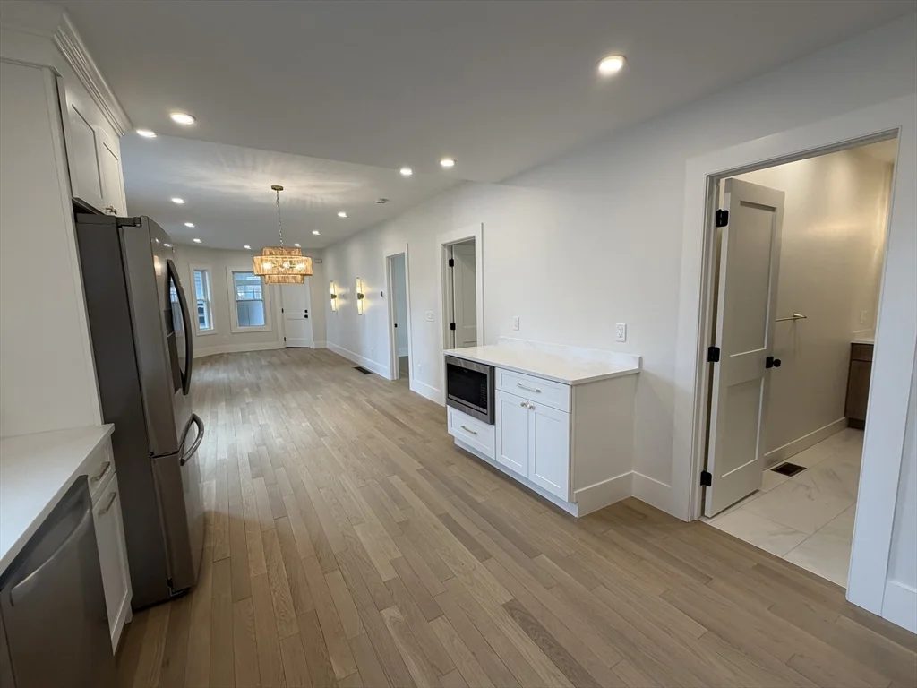 7 Bennett St, Medford