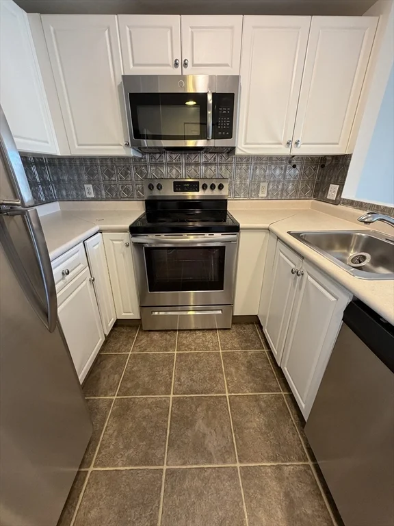 10 Museum Way, East Cambridge