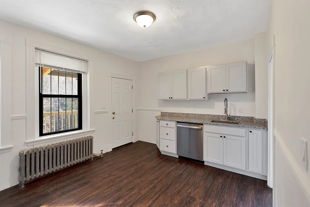 868 Huntington Ave, Coolidge Corner