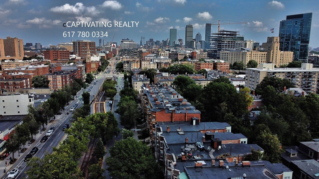 915 Beacon St, Fenway