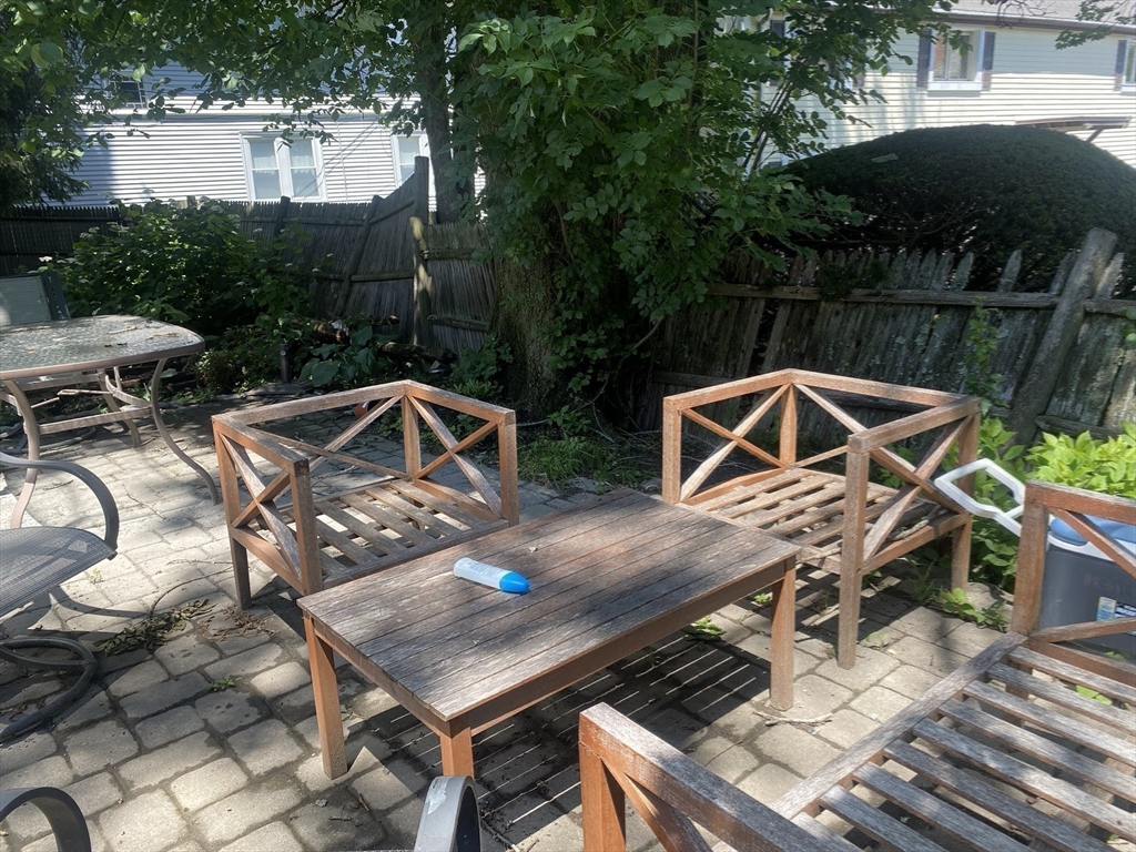 519 Belmont St, Belmont