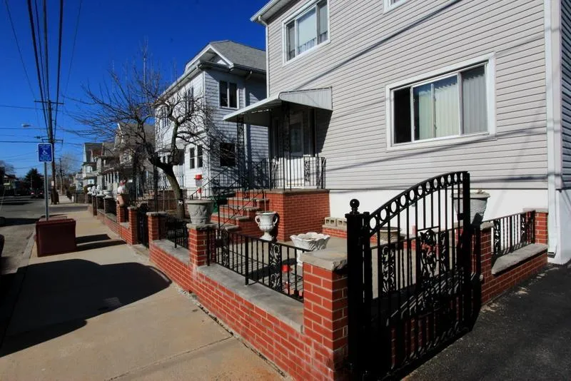 122 Willis Ave, South Medford