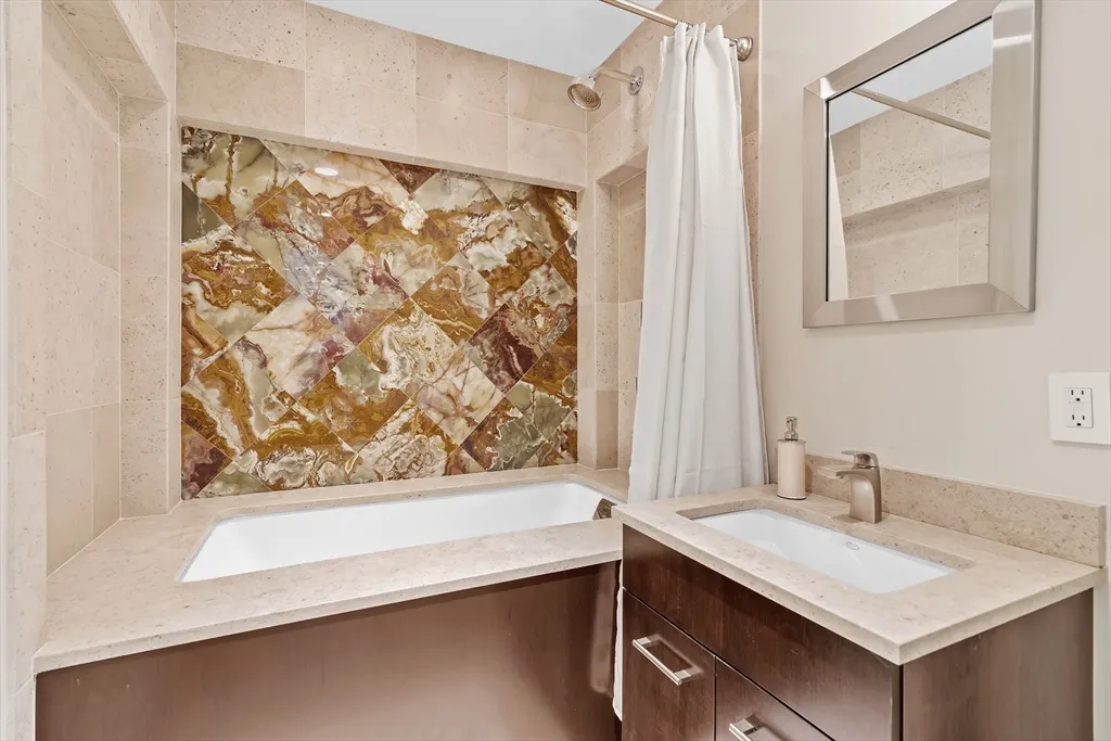 1721 Washington St, South End