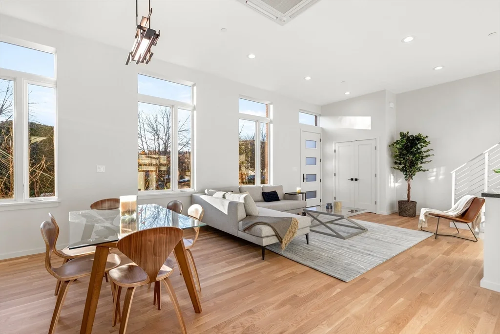 312 Putnam Ave, Cambridgeport