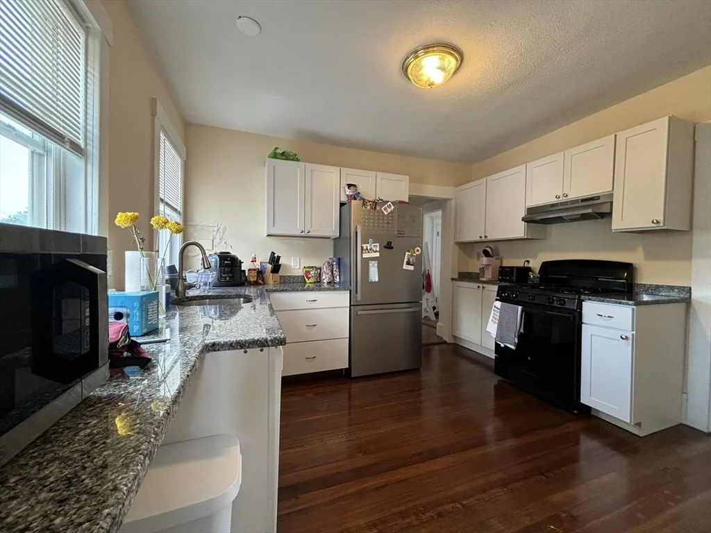 109 Birch St, Roslindale