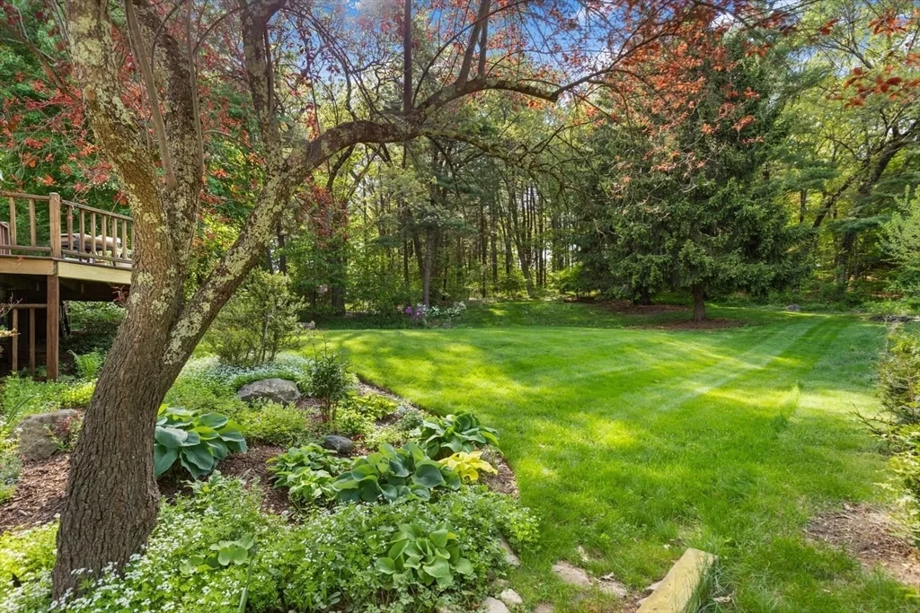 368 Main St, Lynnfield
