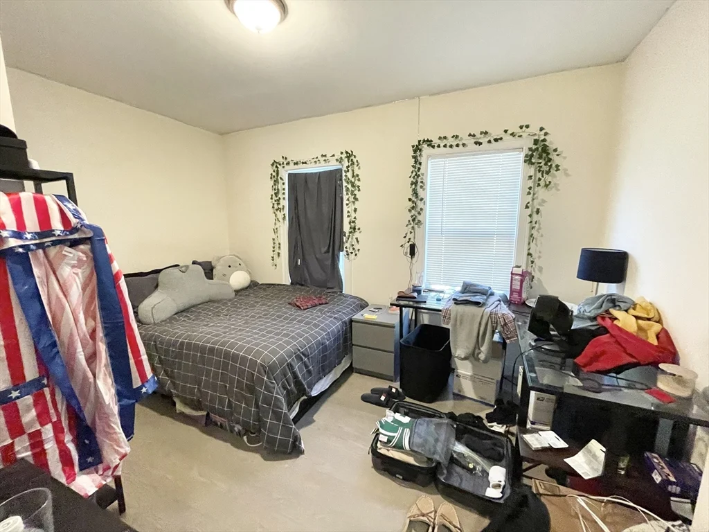 21 Iroquois, Mission Hill