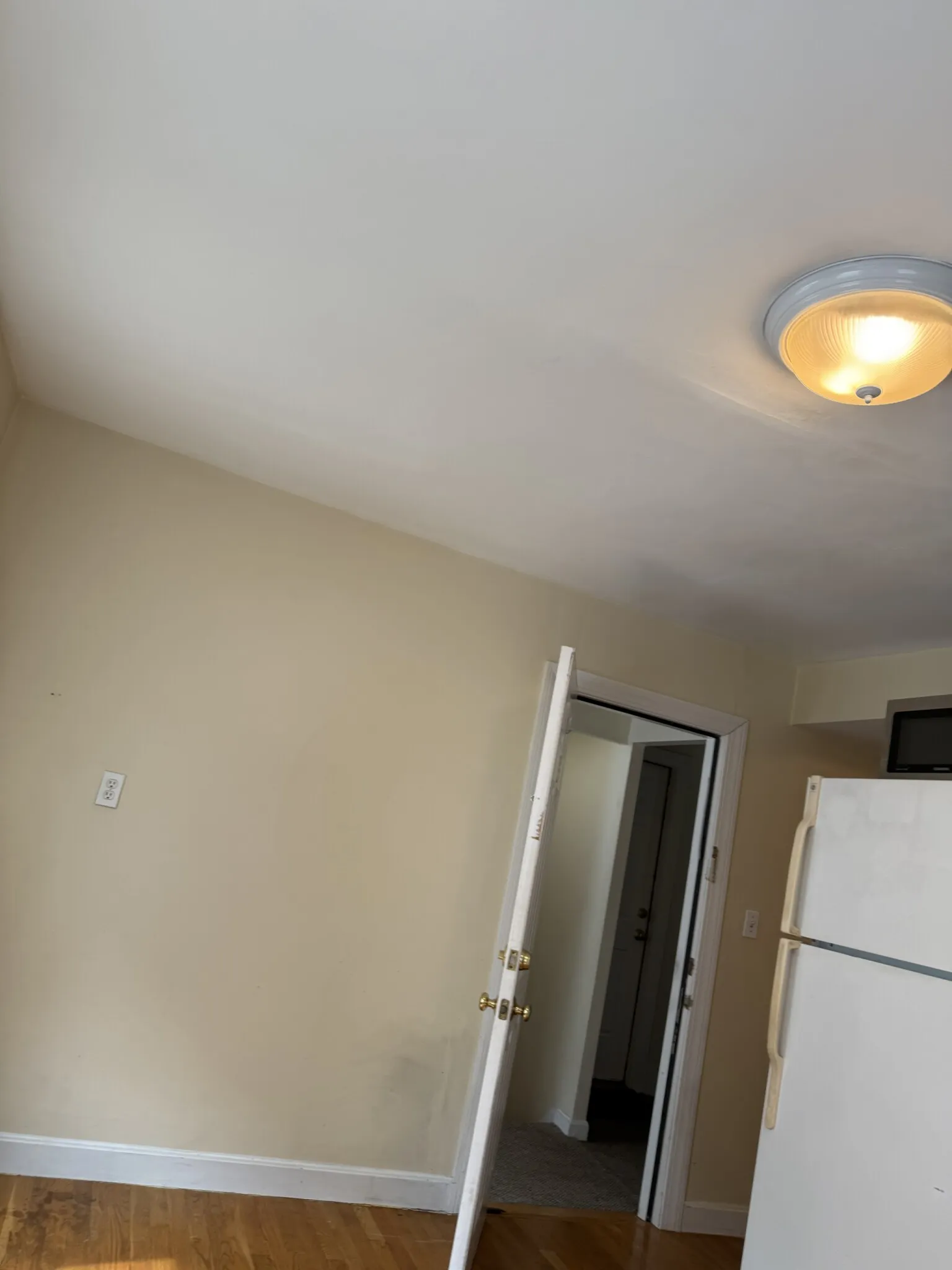 14 Duval St, Allston