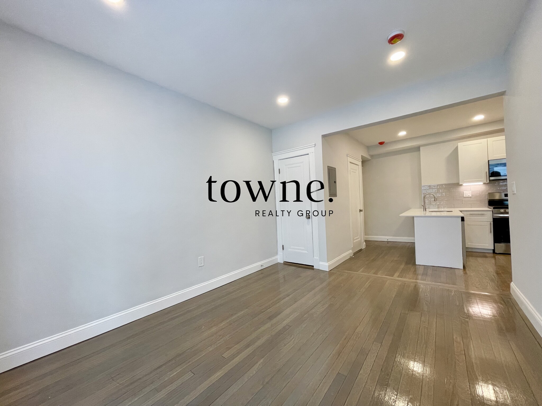 11 Peterborough St, Fenway