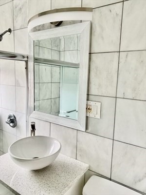 313 Summit Ave, Brighton