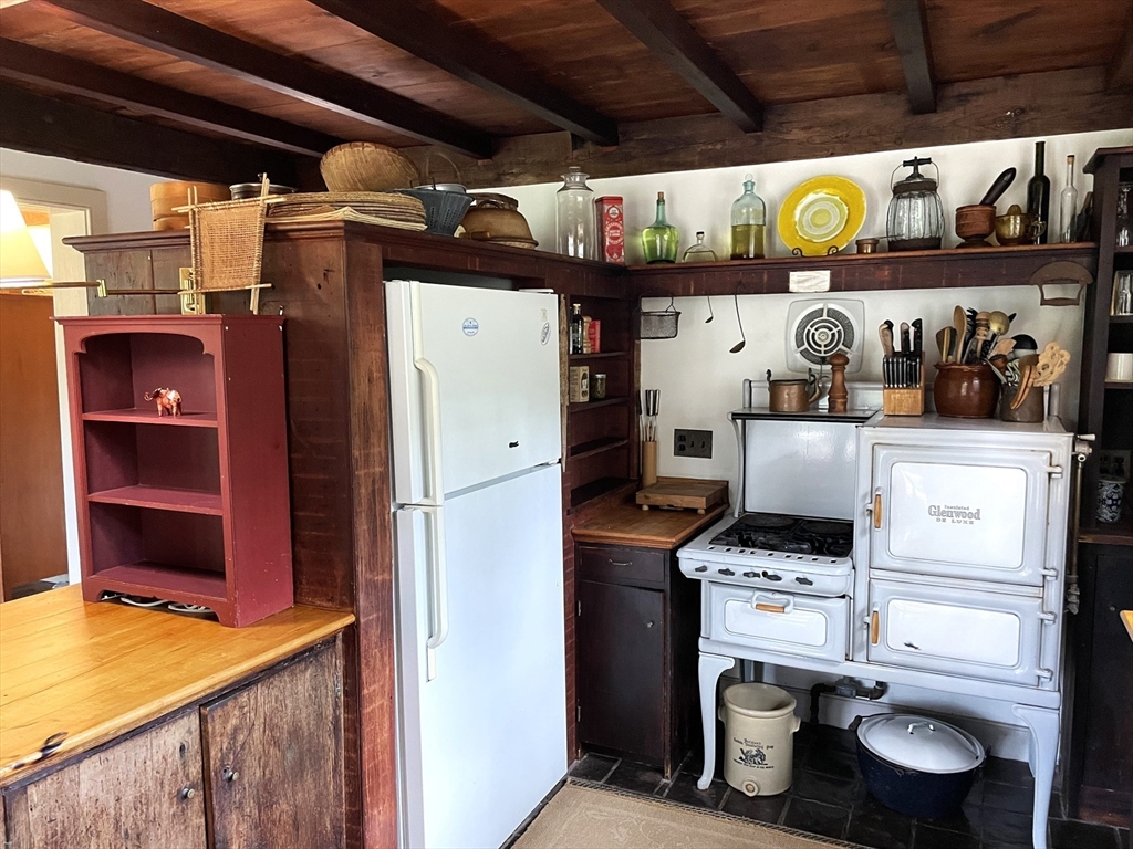 1720 Main Rd, Westport Point