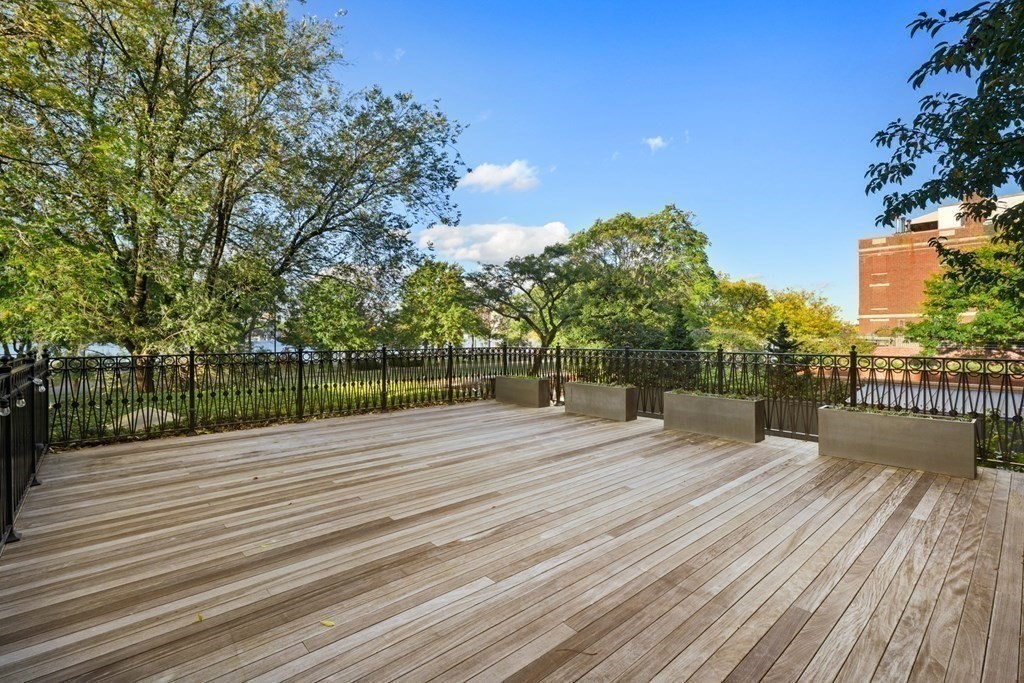 408 Beacon St, Back Bay