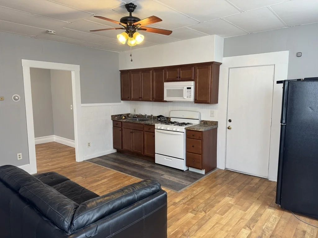 148 Maxfield St, North