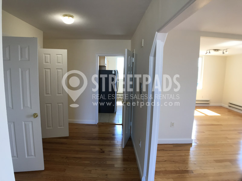 60 Brattle St, Harvard Square