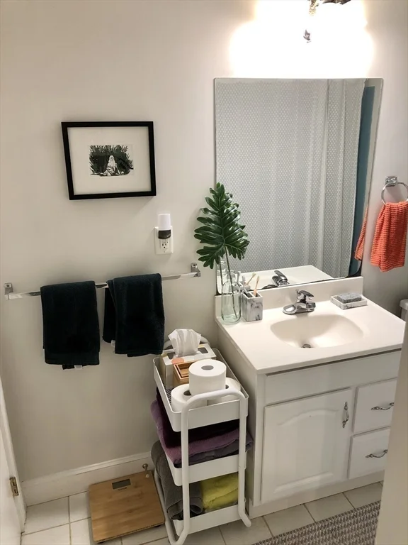 3 Oak Ter, Spring Hill