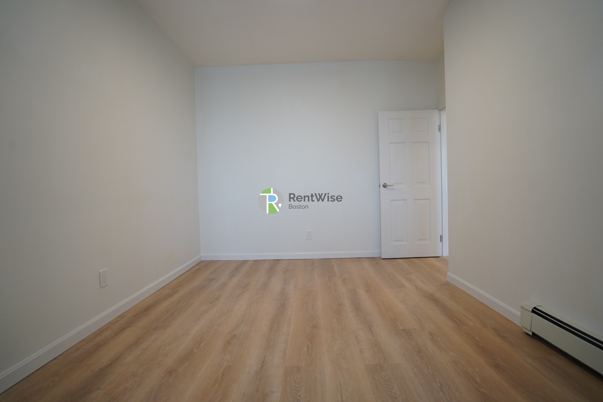 521 Massachusetts Ave, Roxbury