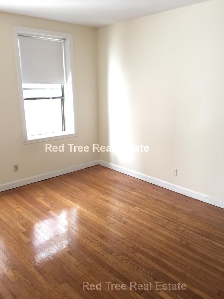 1133 Commonwealth Ave, Allston