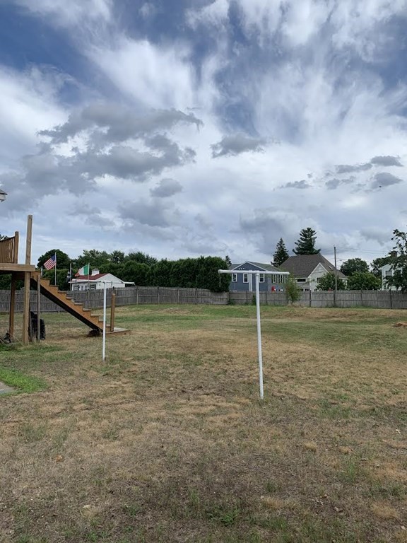 7 Heritage Way, Burlington