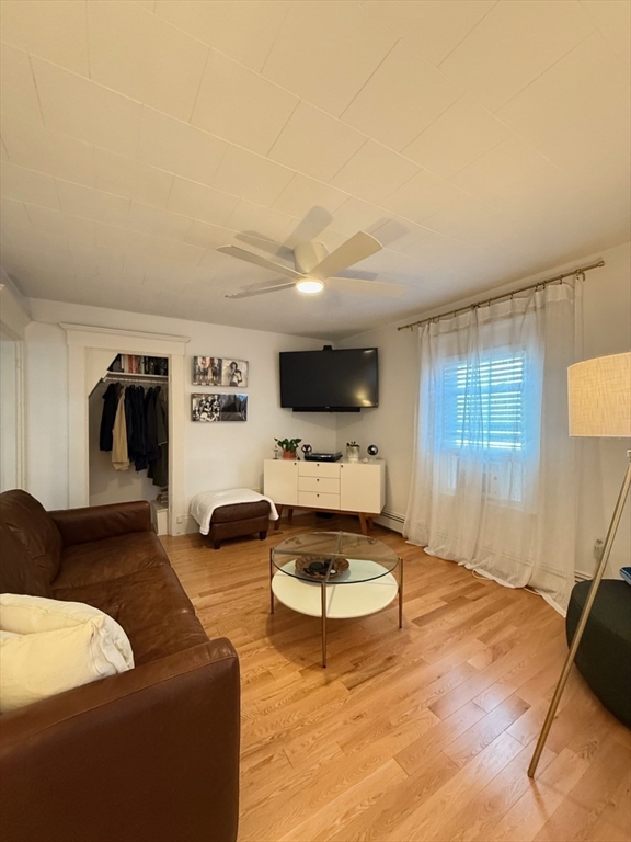 34 Everett Ave, East Somerville