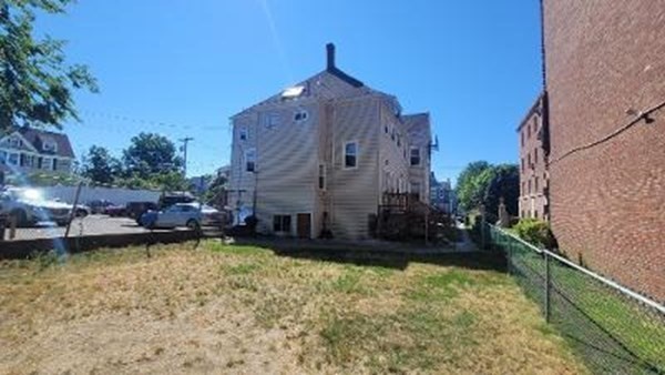 42-44 Butler Rd, Quincy Center