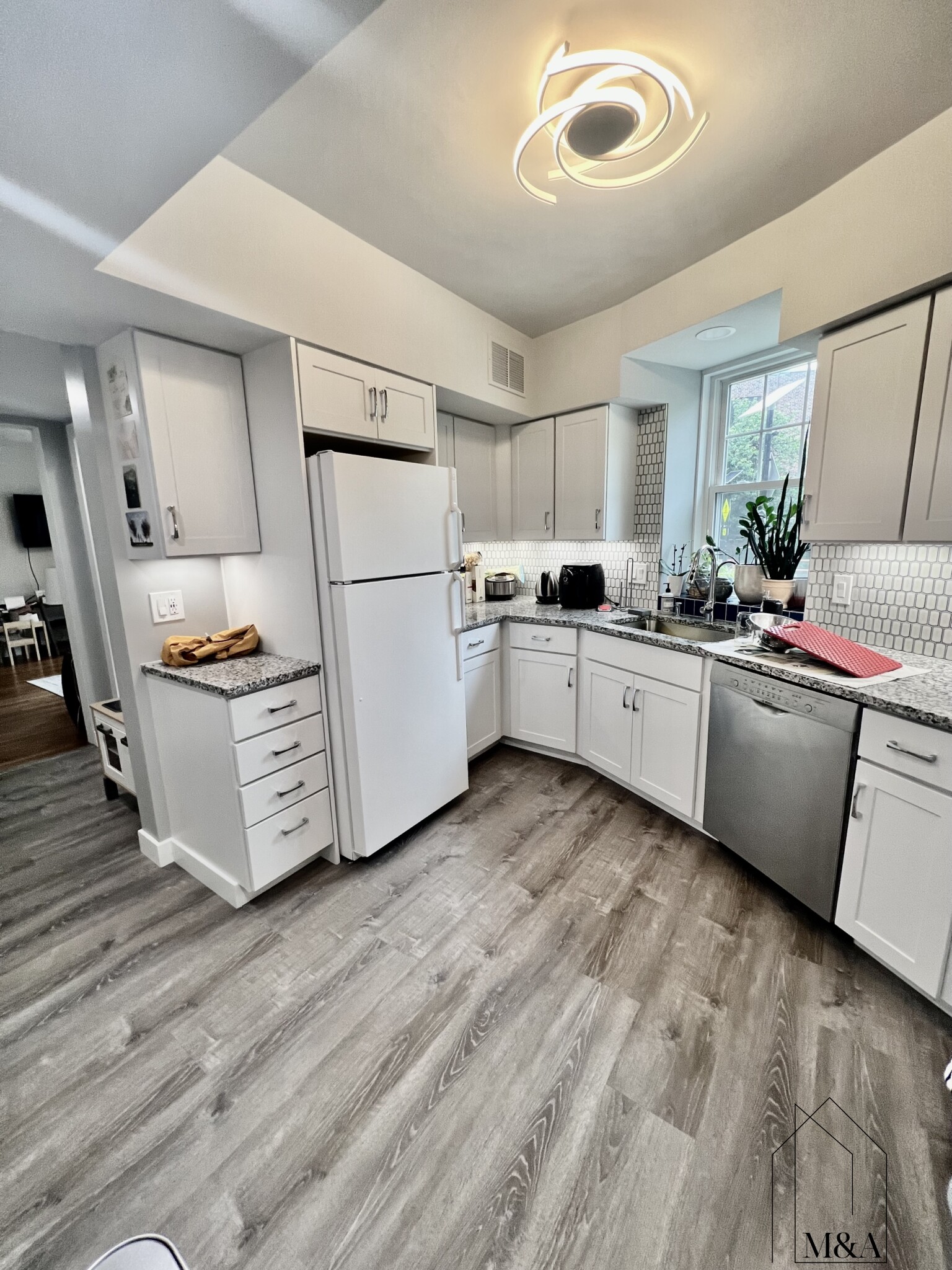 576 Washington St, Brookline