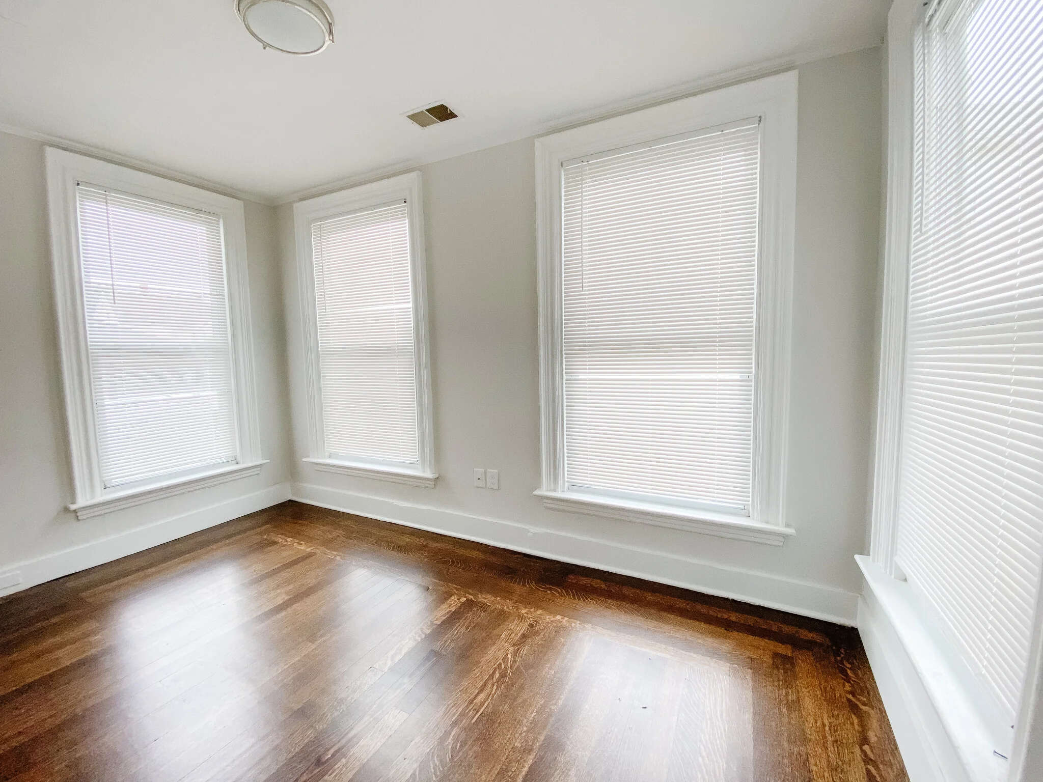 203 Atlantic St, North Quincy