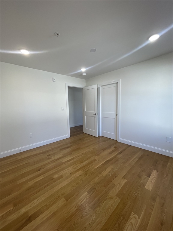 40 Everett St, Everett