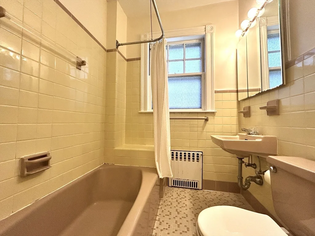 59 Ackers Ave, Brookline