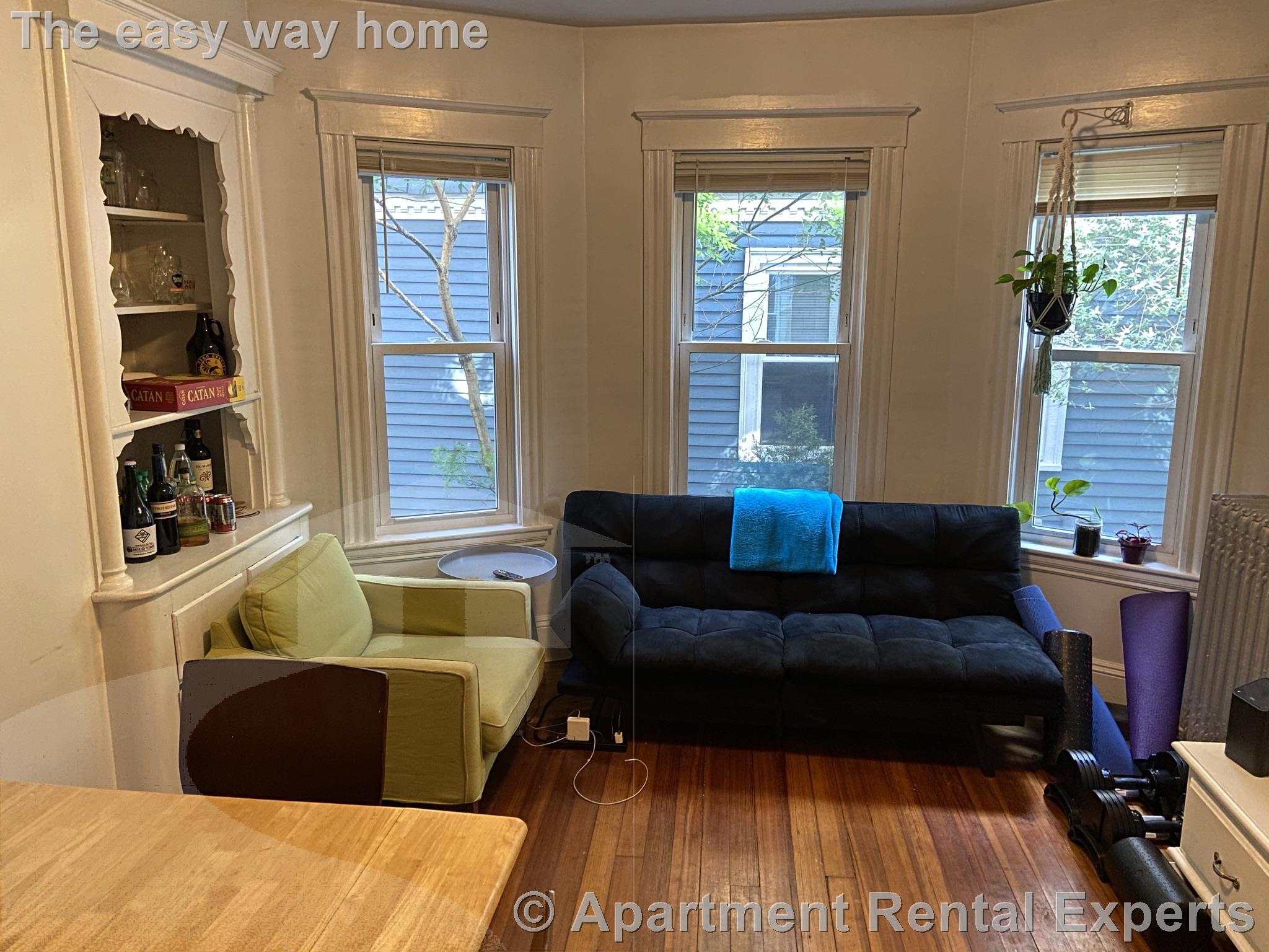 10 Cambridge Terr, Porter Square