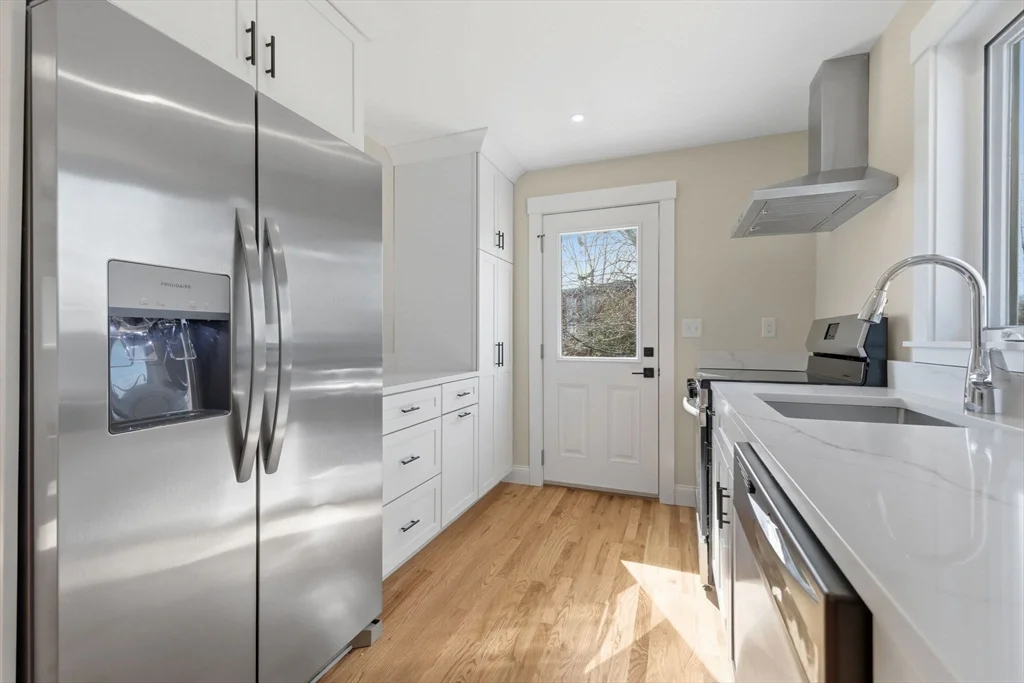 20 Beacon St, Gloucester