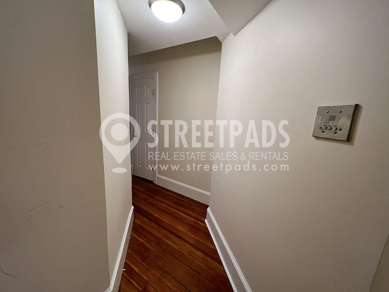 881 Massachusetts Ave, Central Square