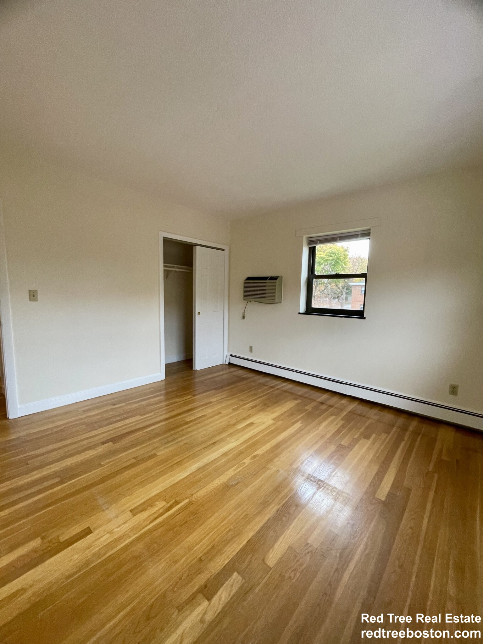 276 Grove St, Auburndale