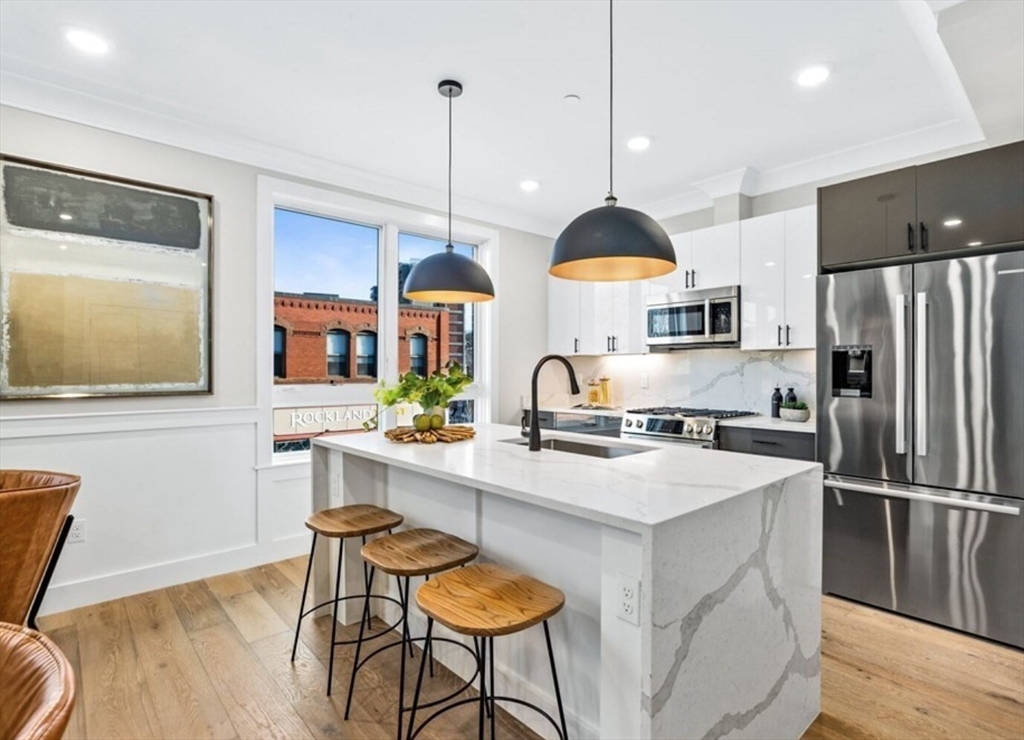 300 Somerville Ave, Ward Two