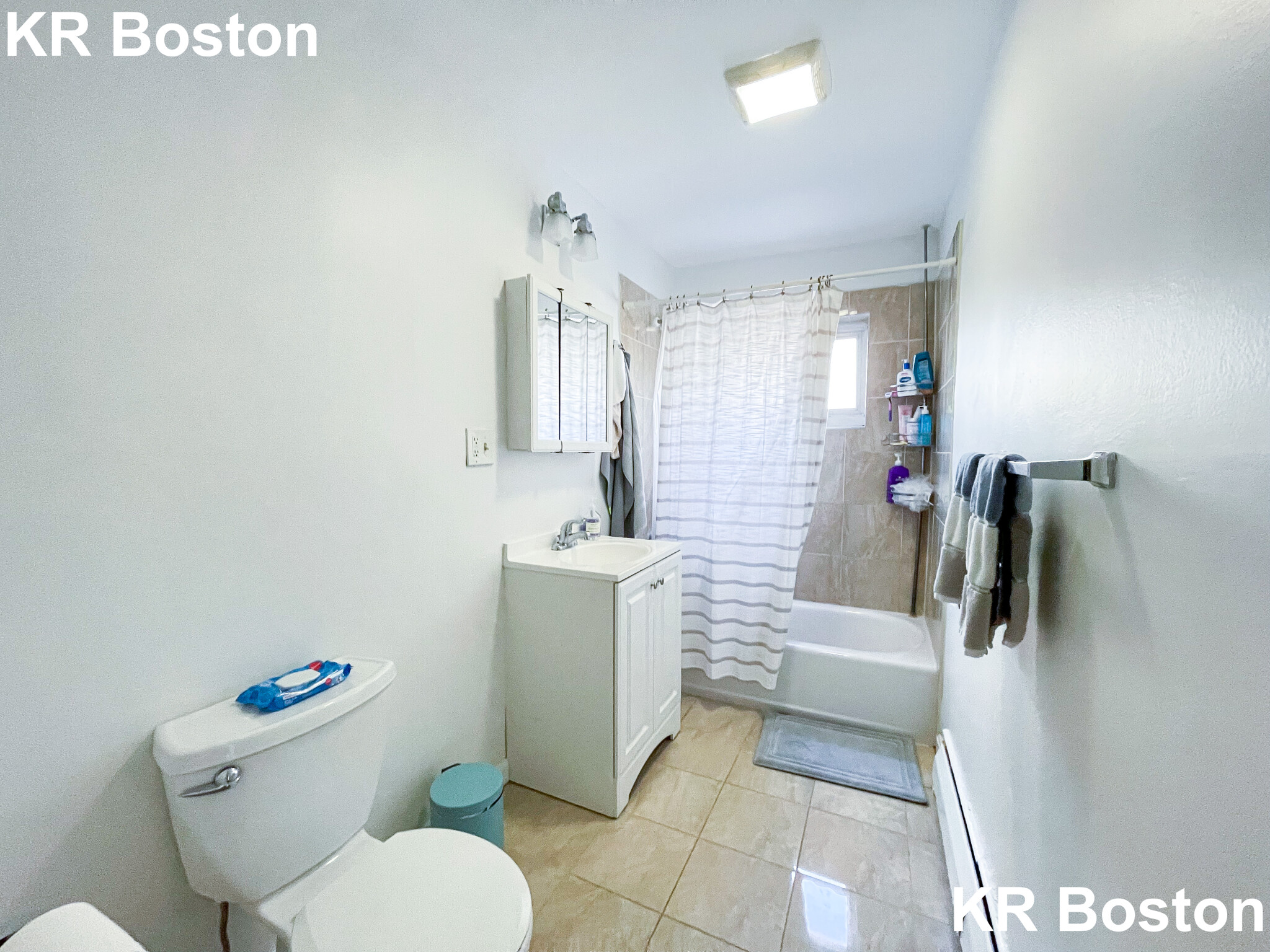 2 bed, 1 bath apartment for rent at 65 Chiswick Rd Unit 2., Brighton — photo 3 of 3