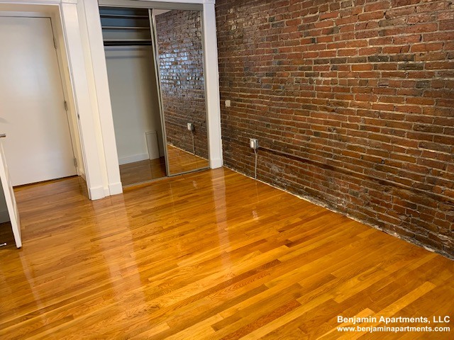 1 bed, 1 bath apartment for rent at 65 Hancock Unit 10, Beacon Hill — photo 2 of 9