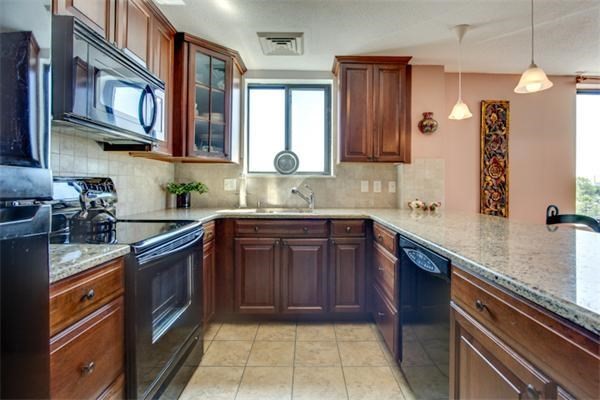 2 bed, 2 bath apartment for rent at 65 Valley St Unit 5, Medford — photo 2 of 15