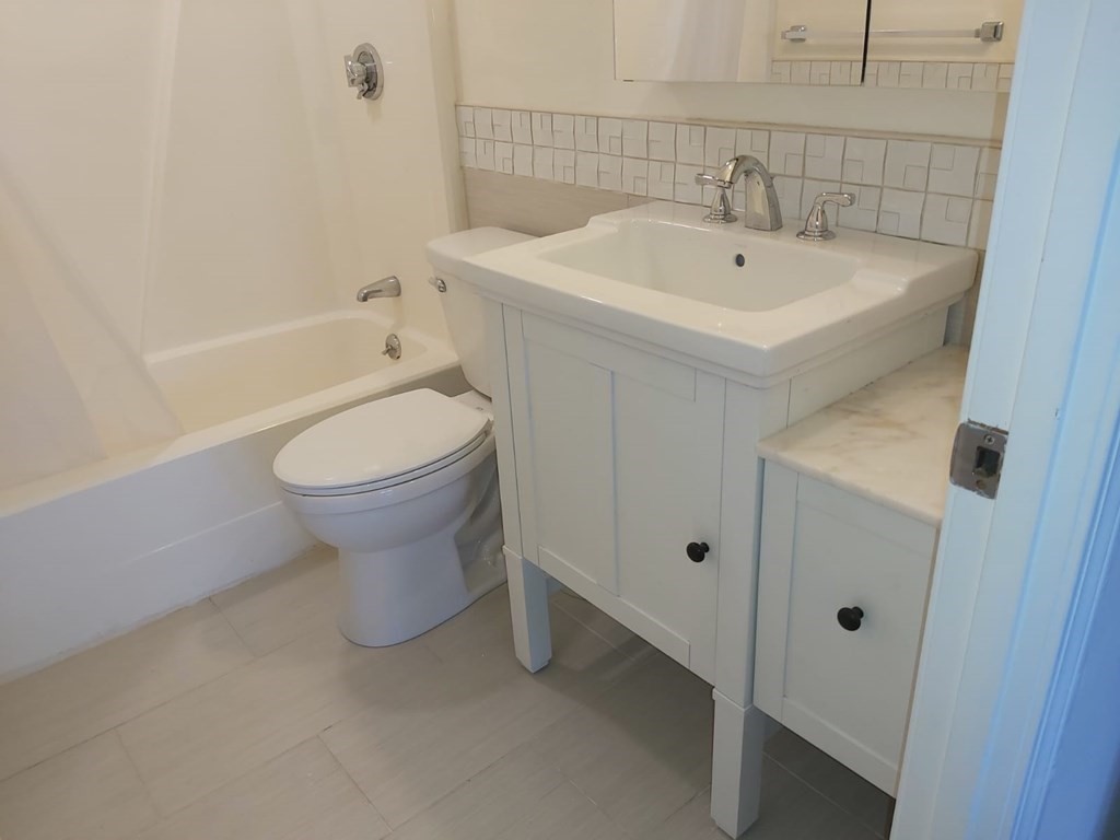 2 bed, 2 bath apartment for rent at 65 Valley St Unit 5, Medford — photo 8 of 15