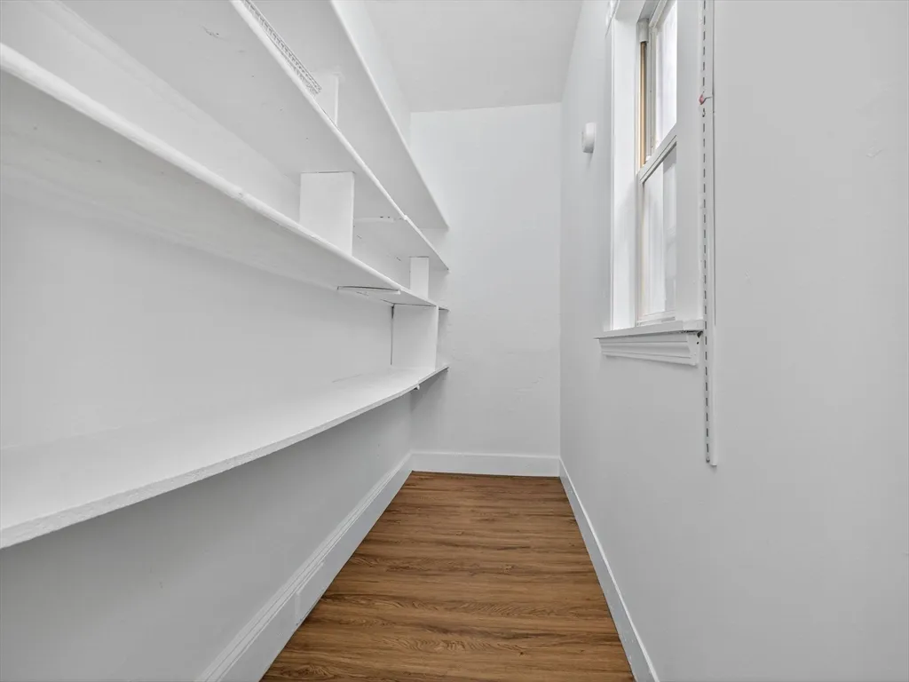 471 Medford St, Winter Hill